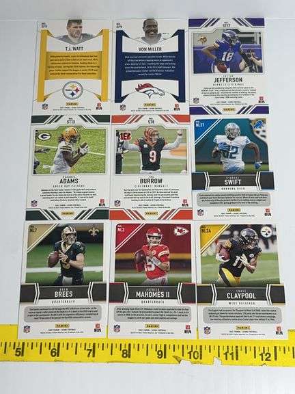 (9) Football Trading Cards