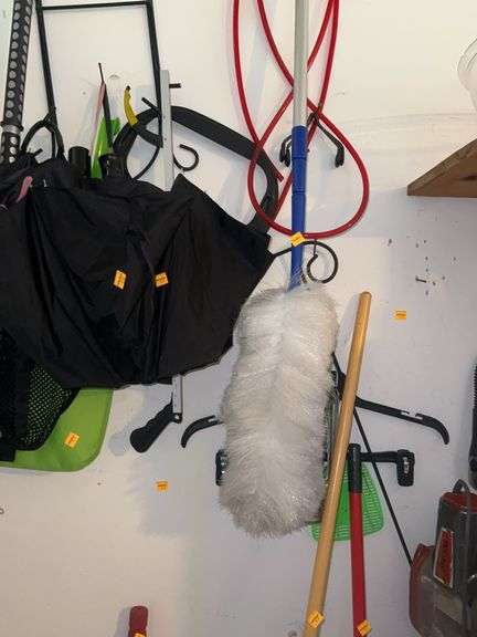 Contents of Wall