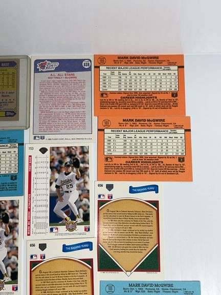 (19) Mark McGuire Baseball Cards