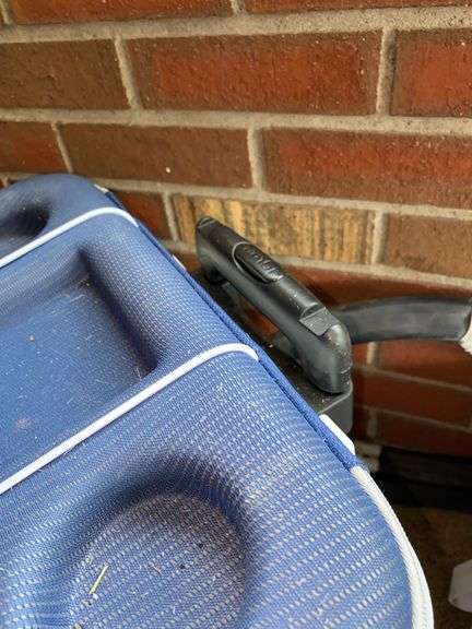 Igloo Mesh Wheeled Cooler, Donjoy Iceman Cooler