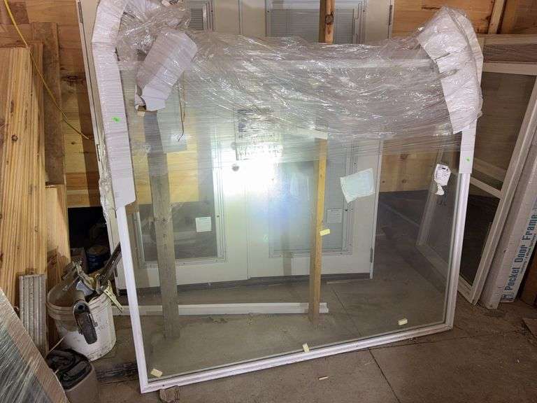 Reliabilt Vinyl Window 71 1/2 in by 61 in