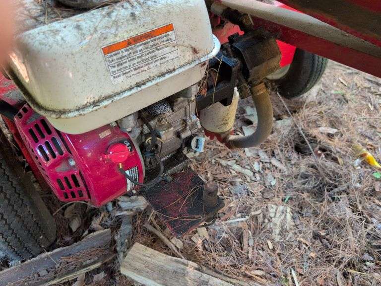 SpeeCo 25 ton light commercial log splitter - runs well
