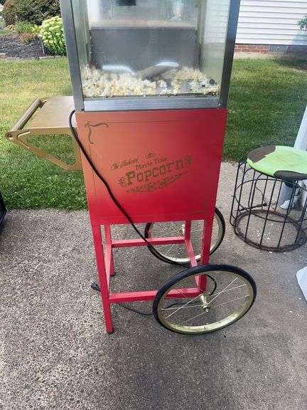 Old Fashioned Movie Time Popcorn Machine