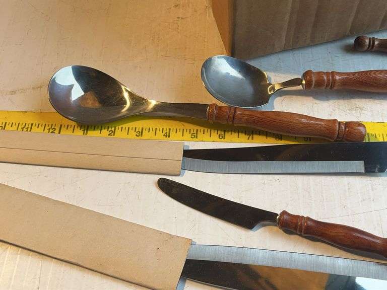 Wooden Handle Stainless Flatware