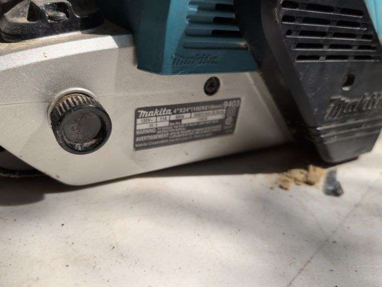 (2) Makita handheld power planers