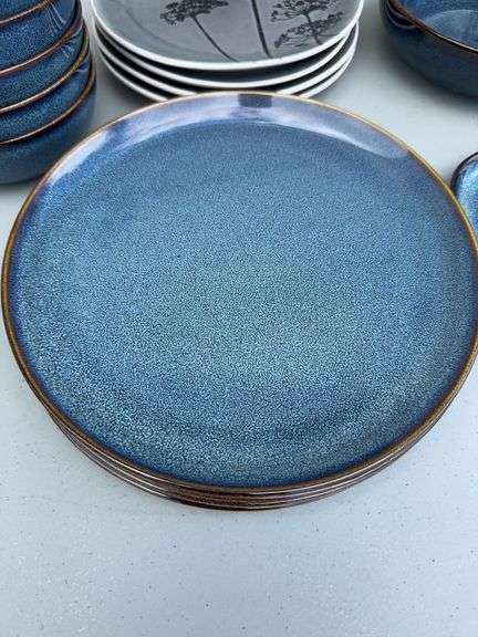 Reactive Glaze Stoneware Dinner Plates