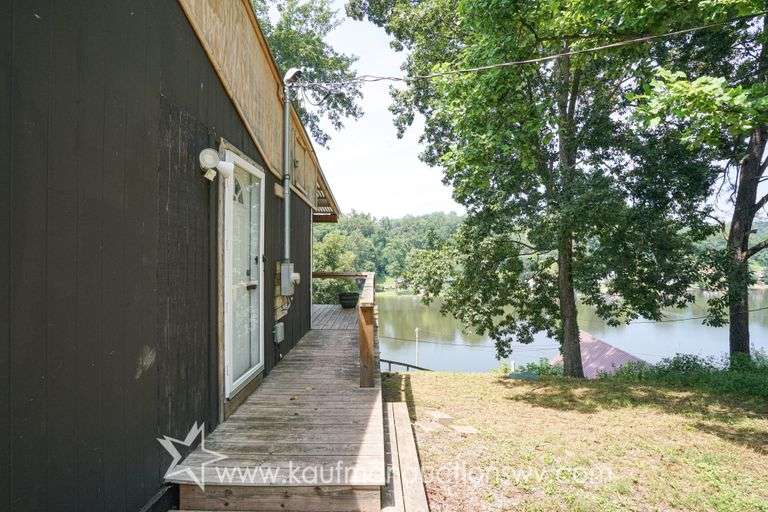 Studio Home with a View on Crystal Lake