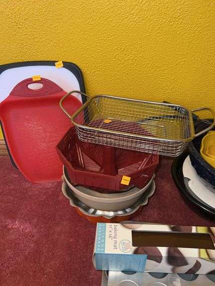 Assorted Kitchen Supplies
