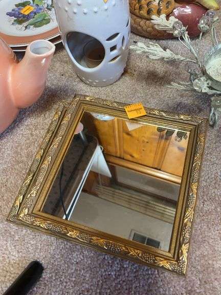 Assortment of Decor