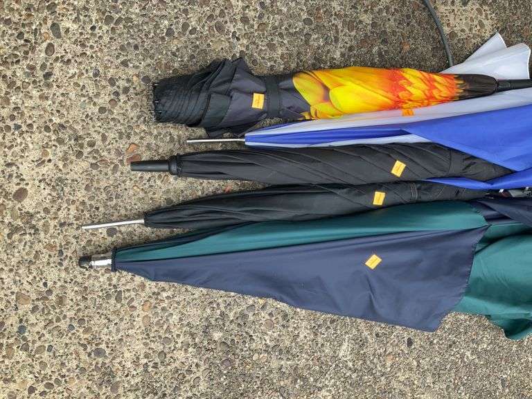 5 Umbrellas