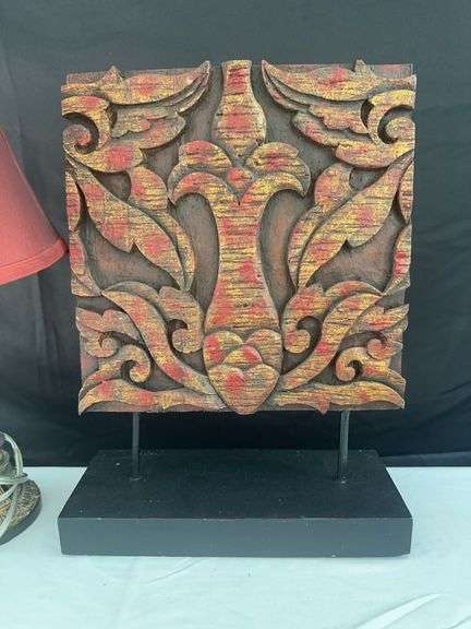 Lamp, and (6) Pieces of Decor