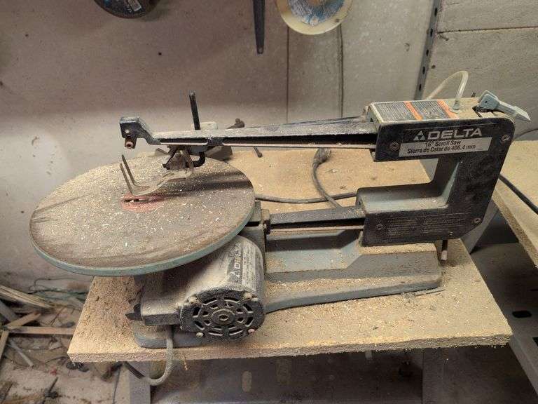 Delta 16" scroll saw and work stand
