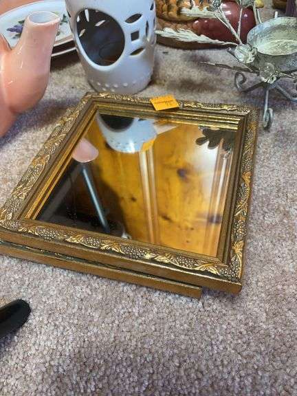 Assortment of Decor