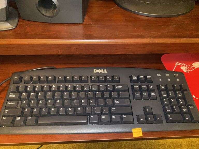 Dell Desktop Computer, Keyboard, Speakers