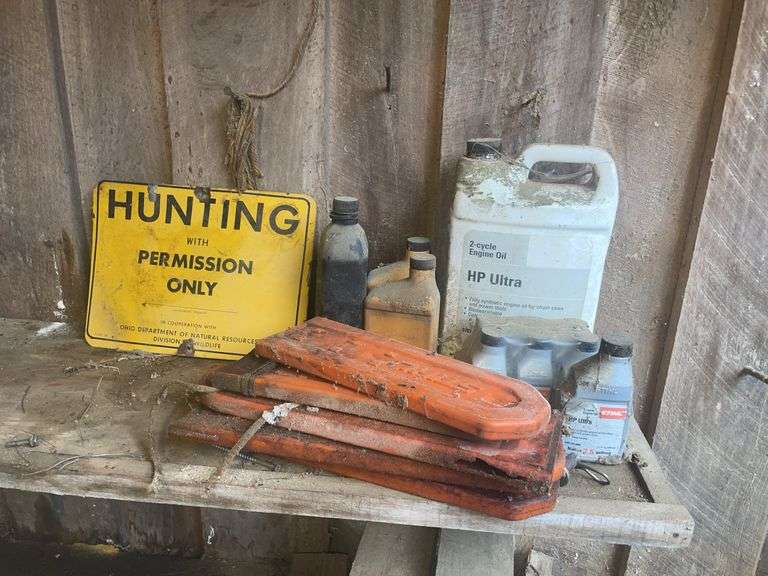 Stihl chainsaw covers, chainsaw oil, and misc.