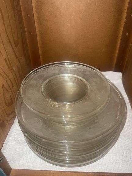 Assortment of Clear Glass Plates
