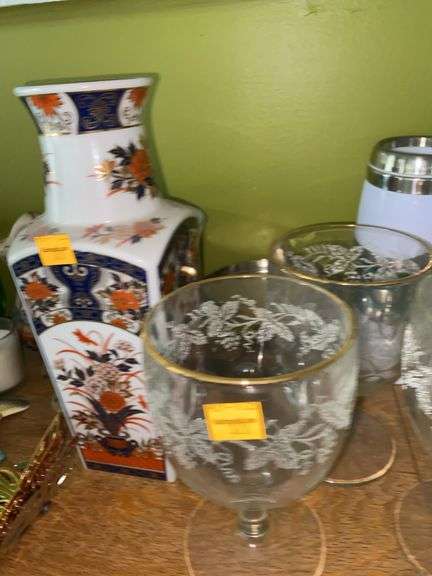 Assorted Glassware Lot