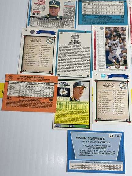 (19) Mark McGuire Baseball Cards
