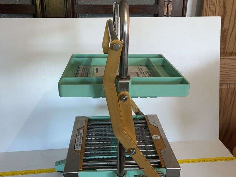 KutLett Model SKK-1 Lettuce Cutter