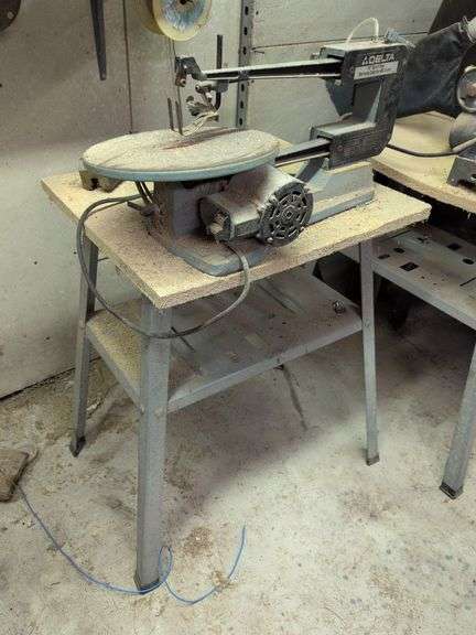 Delta 16" scroll saw and work stand