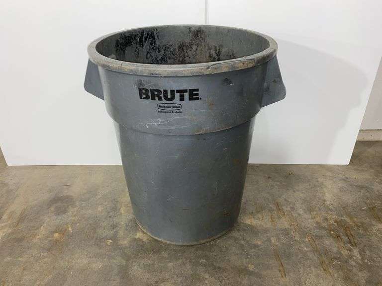 55 Gallon , Brute Trash Barrel