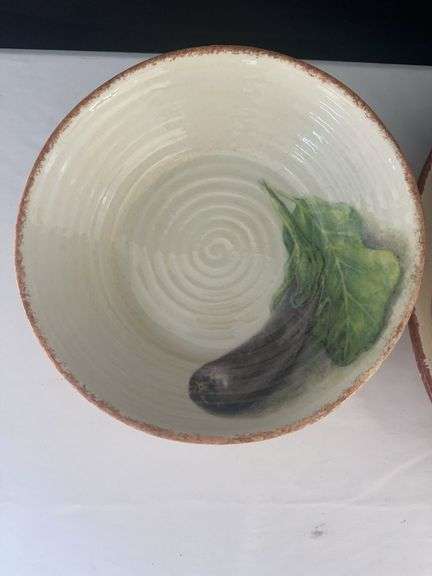 Williams Sonoma Dishware. (6) Bowls, (2) Serving Dishes, and Small Bowl