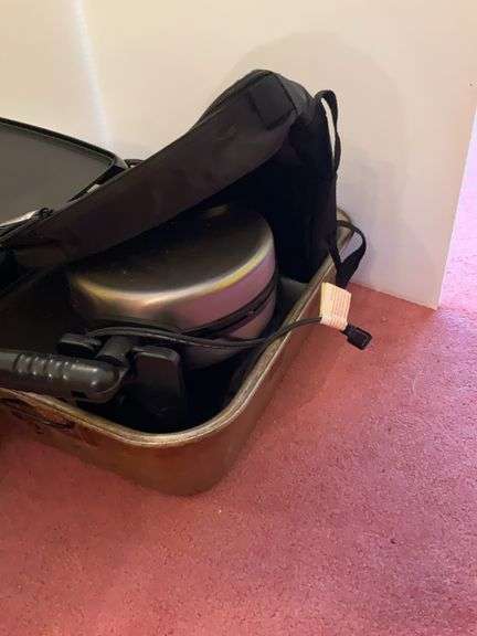 Toaster, Electric Roaster, Warming Dishes, Other Kitchen Items