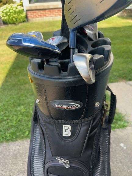 Bennington Golf Bag with Clubs