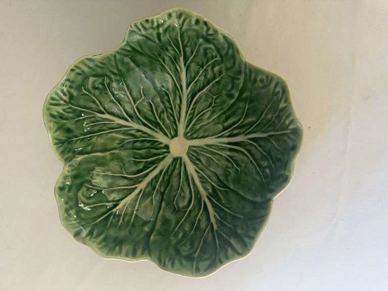 (6) Lg. Cabbage Plates, Bowl, and Serving Plate