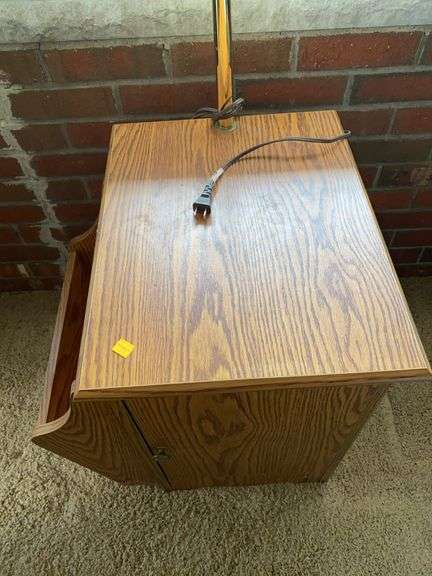 Wooden Side Table with Lamp