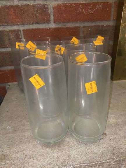14 Clear Drinking Glasses