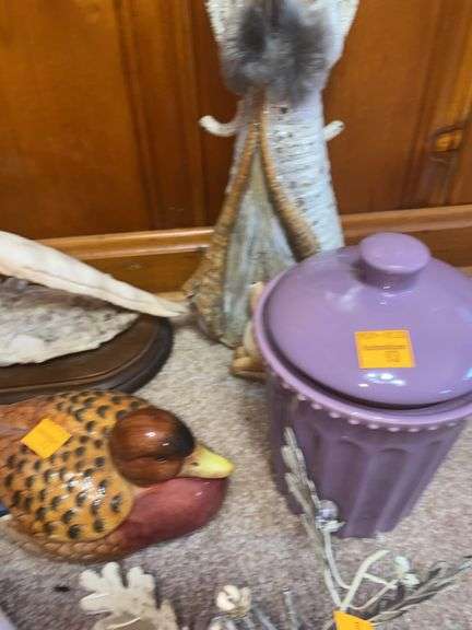 Assortment of Decor