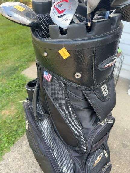 Bennington Golf Bag with Clubs