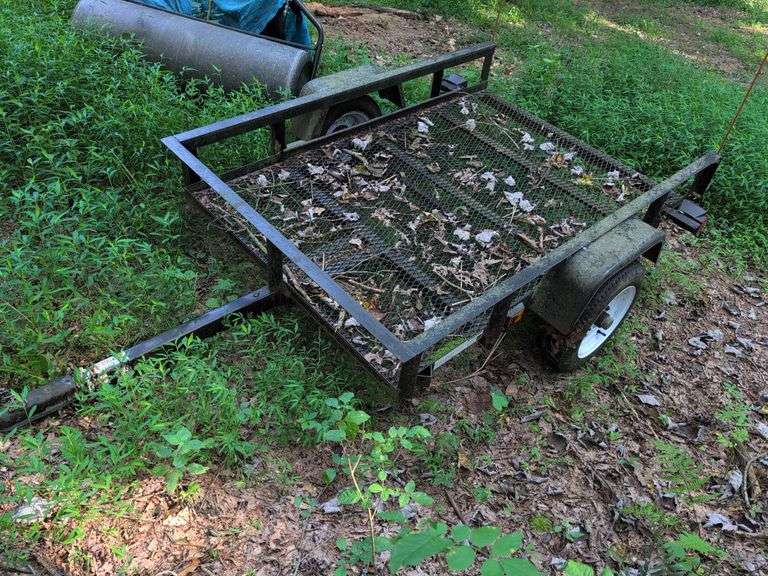 Tractor Supply 6' metal trailer - as is