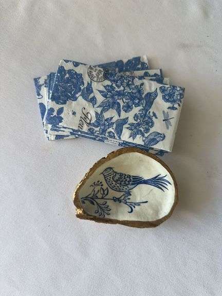Cake Stand, Salad Dish, Envelope Dish, (2) Reed Diffuser