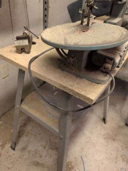 Delta 16" scroll saw and work stand