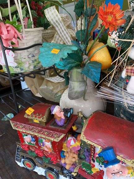 Misc. Decor Lot