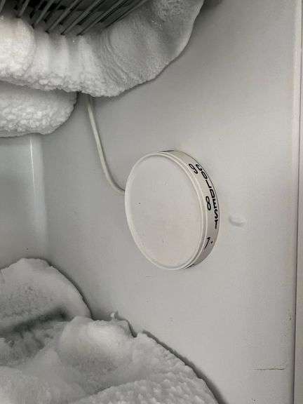 Hotpoint Upright Deep Freezer