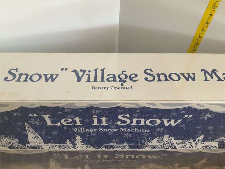 2 Battery Operated Snow Machines