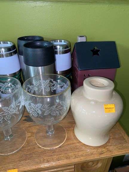 Assorted Glassware Lot