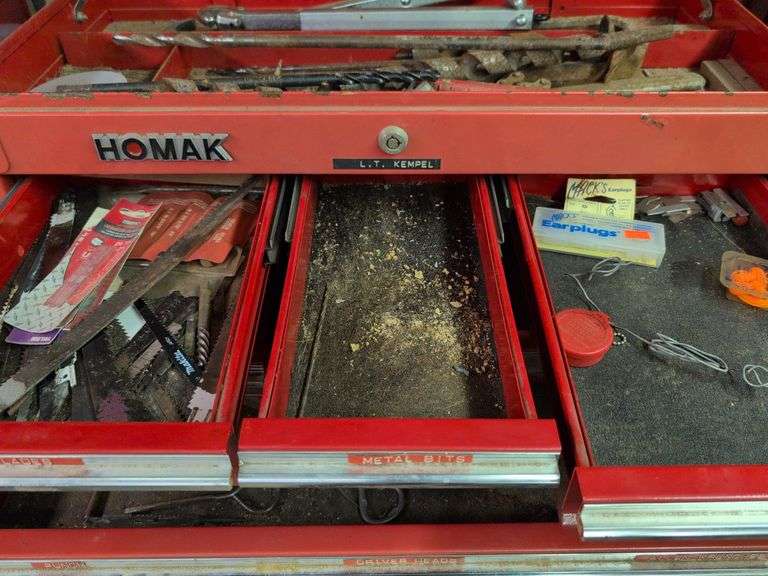 Homak 2-piece tool chest on wheels with contents