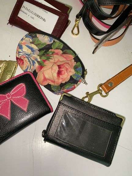 Woven Purse with Faux Leather Purse Straps and Wallets