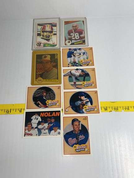 Assortment of Baseball Trading Cards