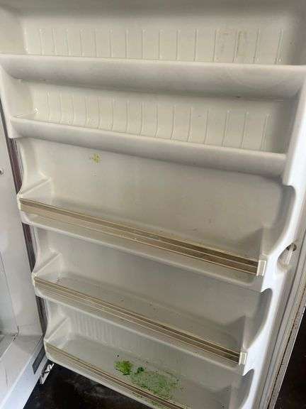 Hotpoint Upright Deep Freezer