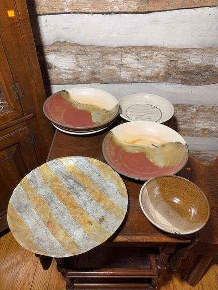 (6) pottery dishes