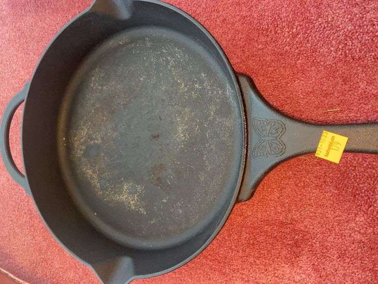 13” Pioneer Woman Cast Iron Skillet