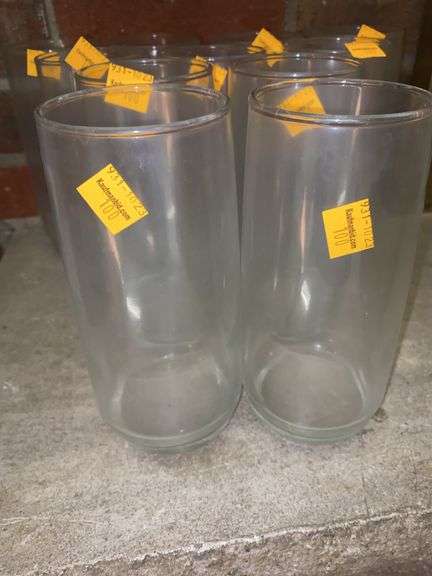 14 Clear Drinking Glasses