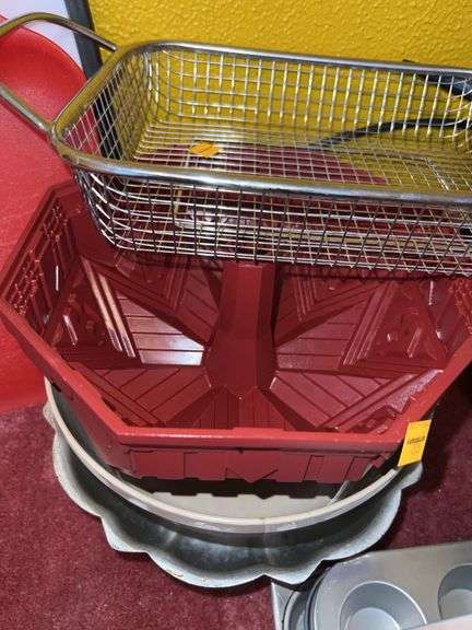 Assorted Kitchen Supplies