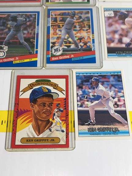 (8) Ken Griffey Jr. Trading Cards