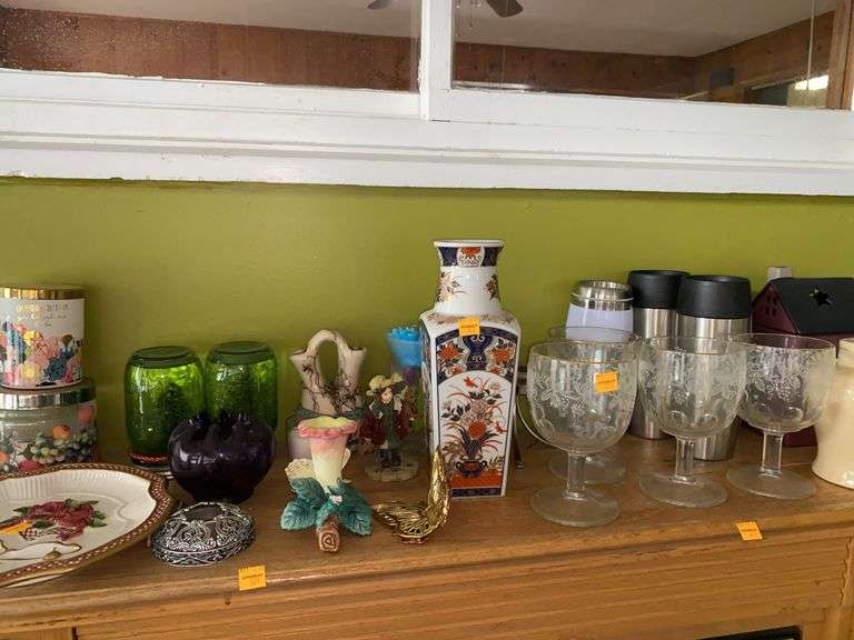 Assorted Glassware Lot